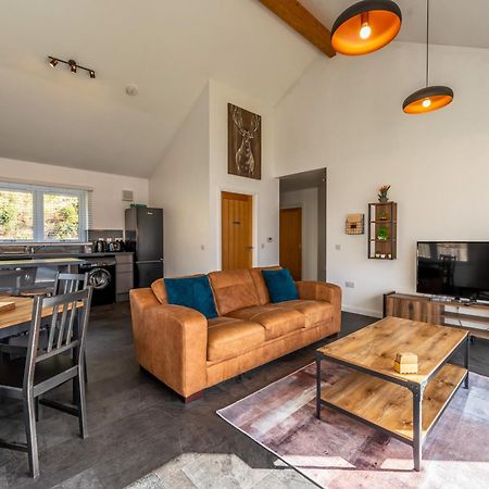 Shoreland Lodges - Holly Lodge Форт Аугустус Экстерьер фото