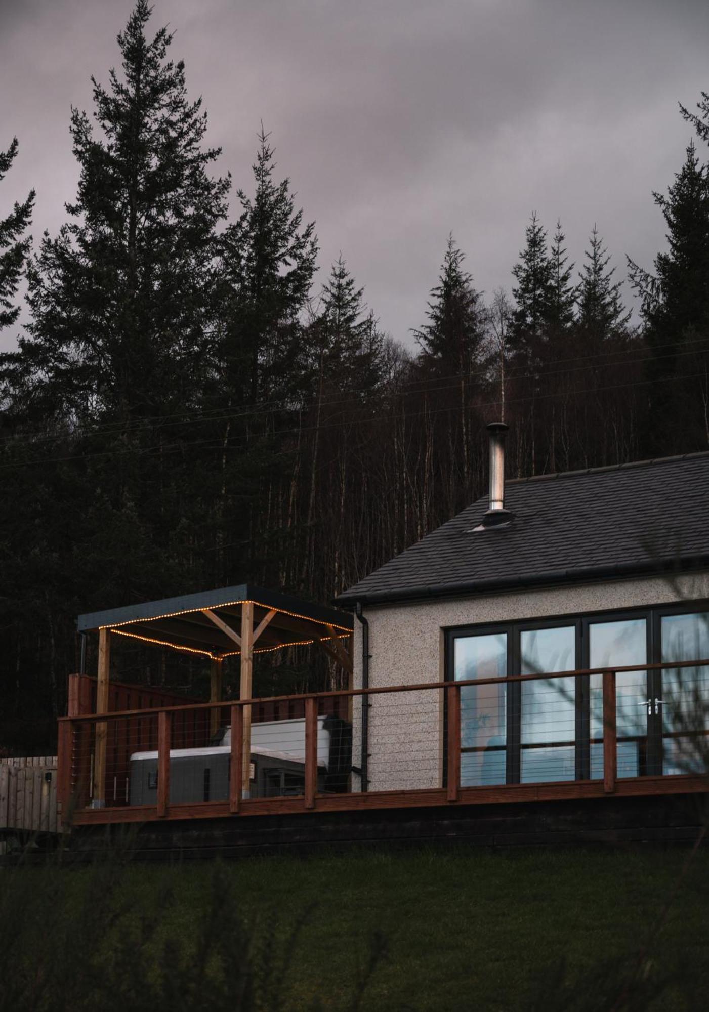 Shoreland Lodges - Holly Lodge Форт Аугустус Экстерьер фото